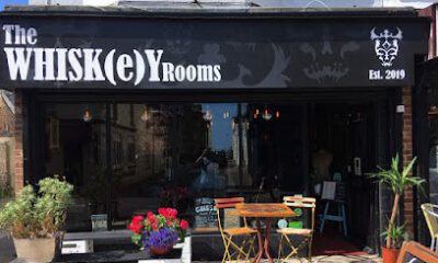 Alun Powell traditional and contemporary signs and graphics